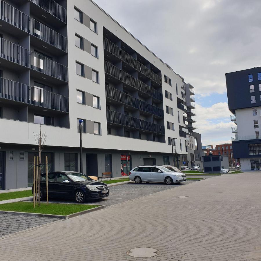 Q Apart Amber - Studio, Manufaktura, Klimatyzacja I Garaz Gratis, Netflix, Fv, Gwarancja Zadowolenia Lodź Bagian luar foto