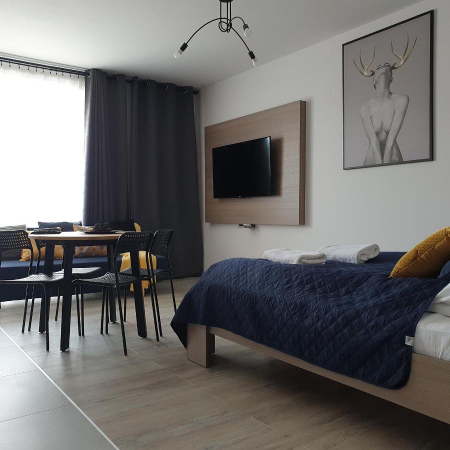 Q Apart Amber - Studio, Manufaktura, Klimatyzacja I Garaz Gratis, Netflix, Fv, Gwarancja Zadowolenia Lodź Bagian luar foto