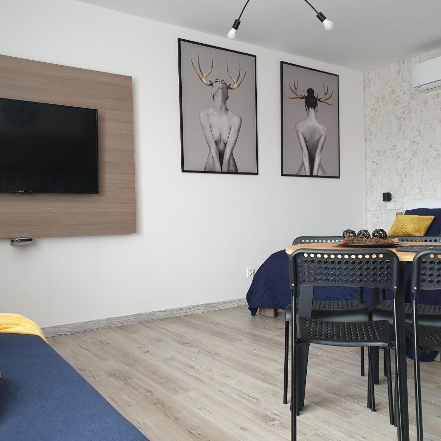 Q Apart Amber - Studio, Manufaktura, Klimatyzacja I Garaz Gratis, Netflix, Fv, Gwarancja Zadowolenia Lodź Bagian luar foto