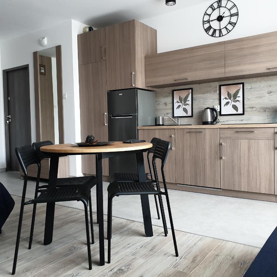 Q Apart Amber - Studio, Manufaktura, Klimatyzacja I Garaz Gratis, Netflix, Fv, Gwarancja Zadowolenia Lodź Bagian luar foto