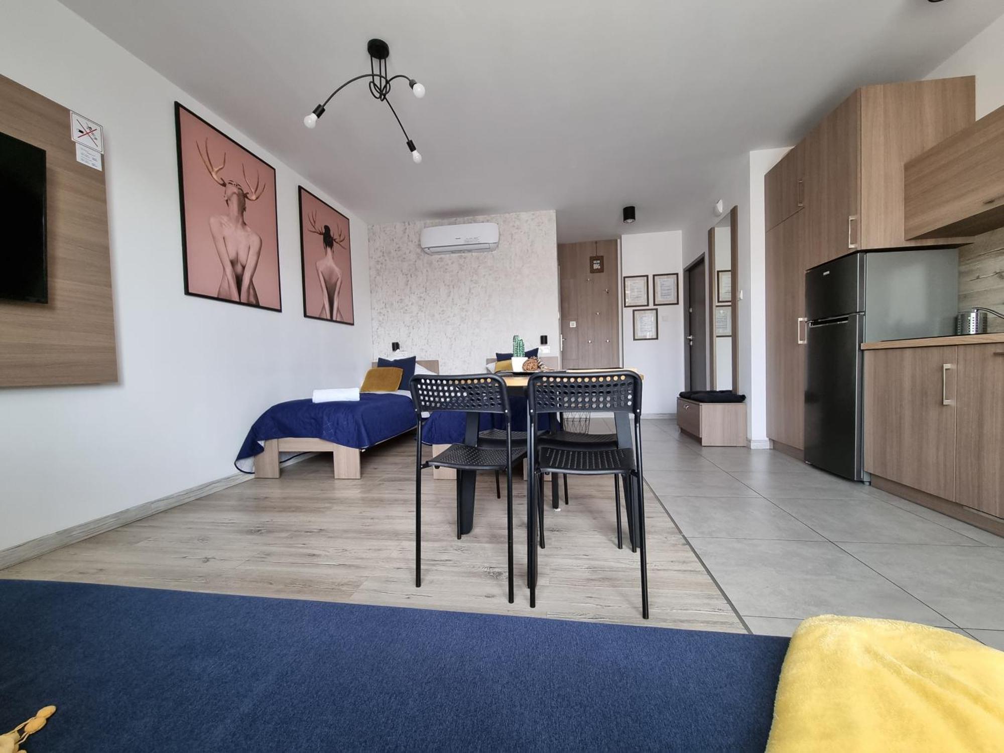 Q Apart Amber - Studio, Manufaktura, Klimatyzacja I Garaz Gratis, Netflix, Fv, Gwarancja Zadowolenia Lodź Bagian luar foto